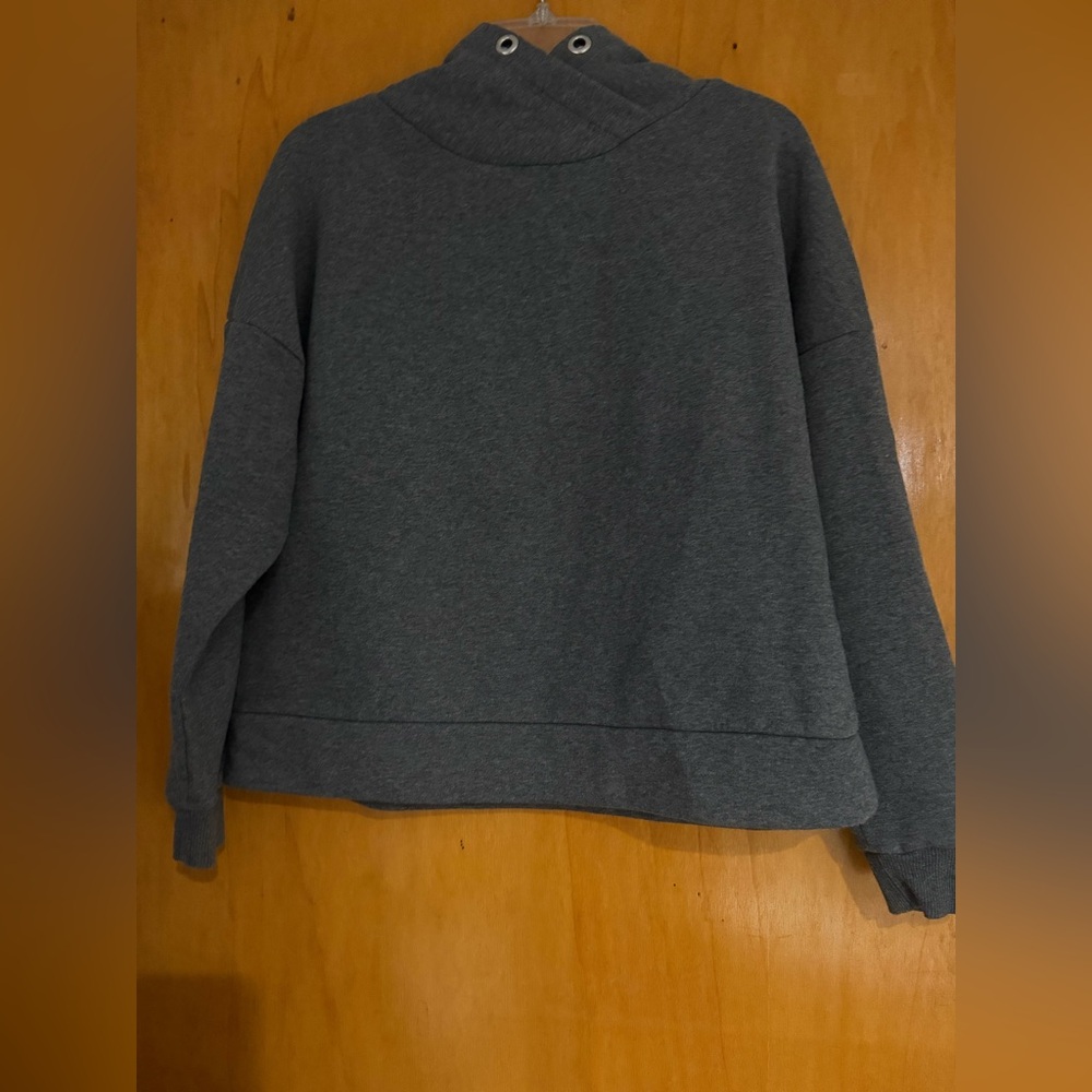 Banana Republic Cowl Neck Sweatshirt in grey!